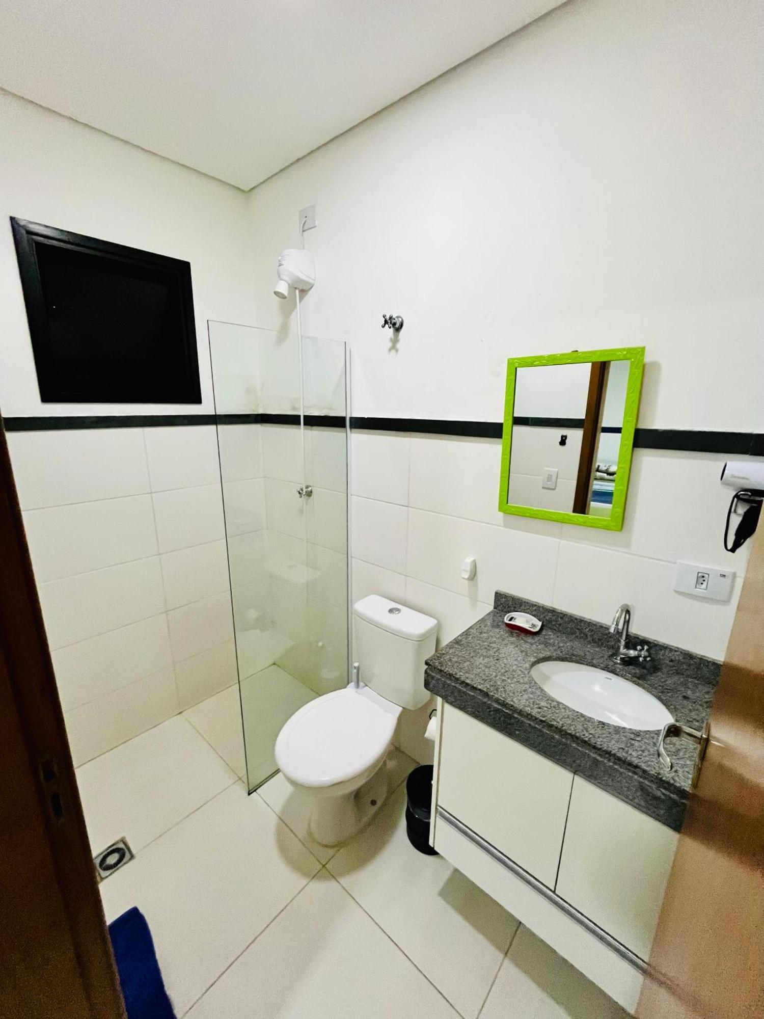 H34 Hotel กัวรูยุส ภายนอก รูปภาพ