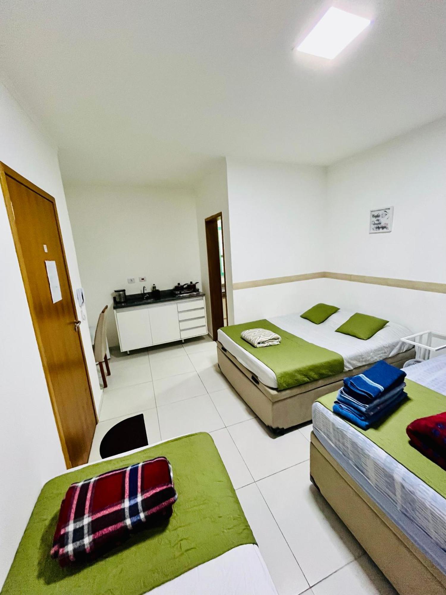 H34 Hotel กัวรูยุส ภายนอก รูปภาพ